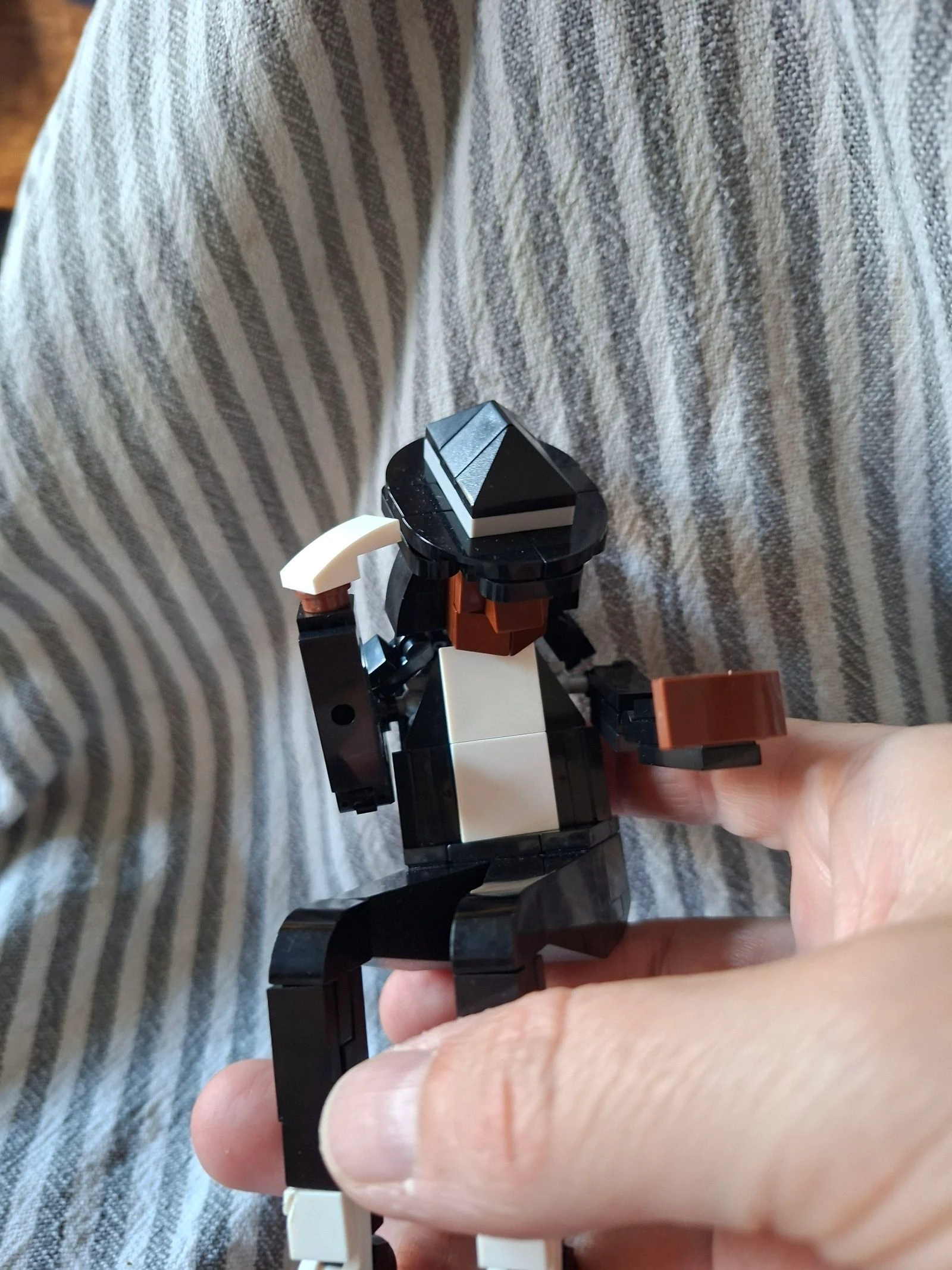 Michael Jackson figure made of building bricks – assembled – compatible brick style – photo 5